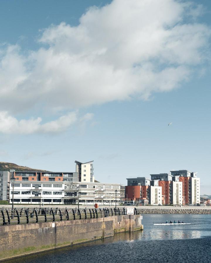 Beach On The Doorstep Meridian Tower Marina Swansea Daire Dış mekan fotoğraf