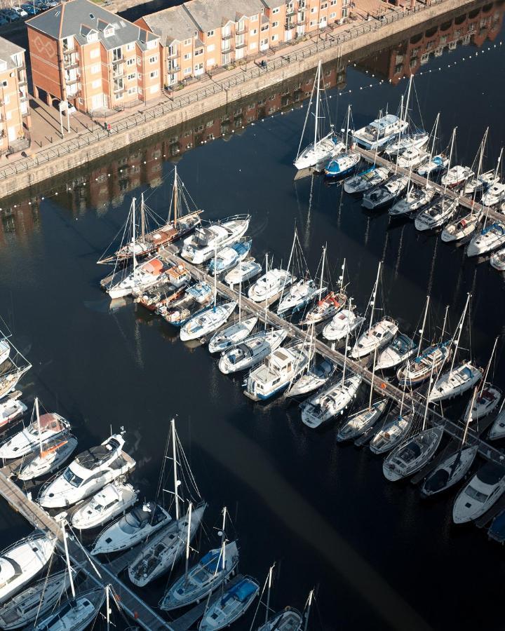 Beach On The Doorstep Meridian Tower Marina Swansea Daire Dış mekan fotoğraf